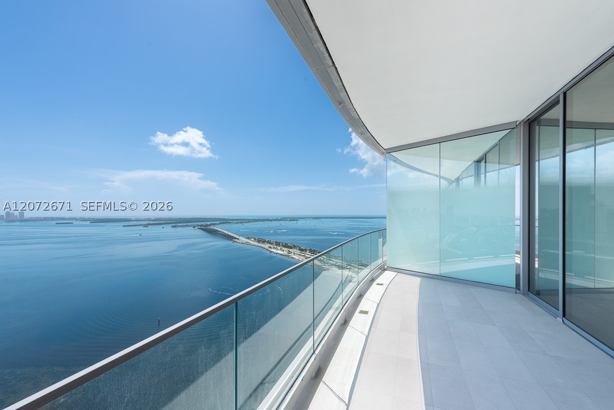 175 SE 25th Rd #3504 Miami, FL 33129