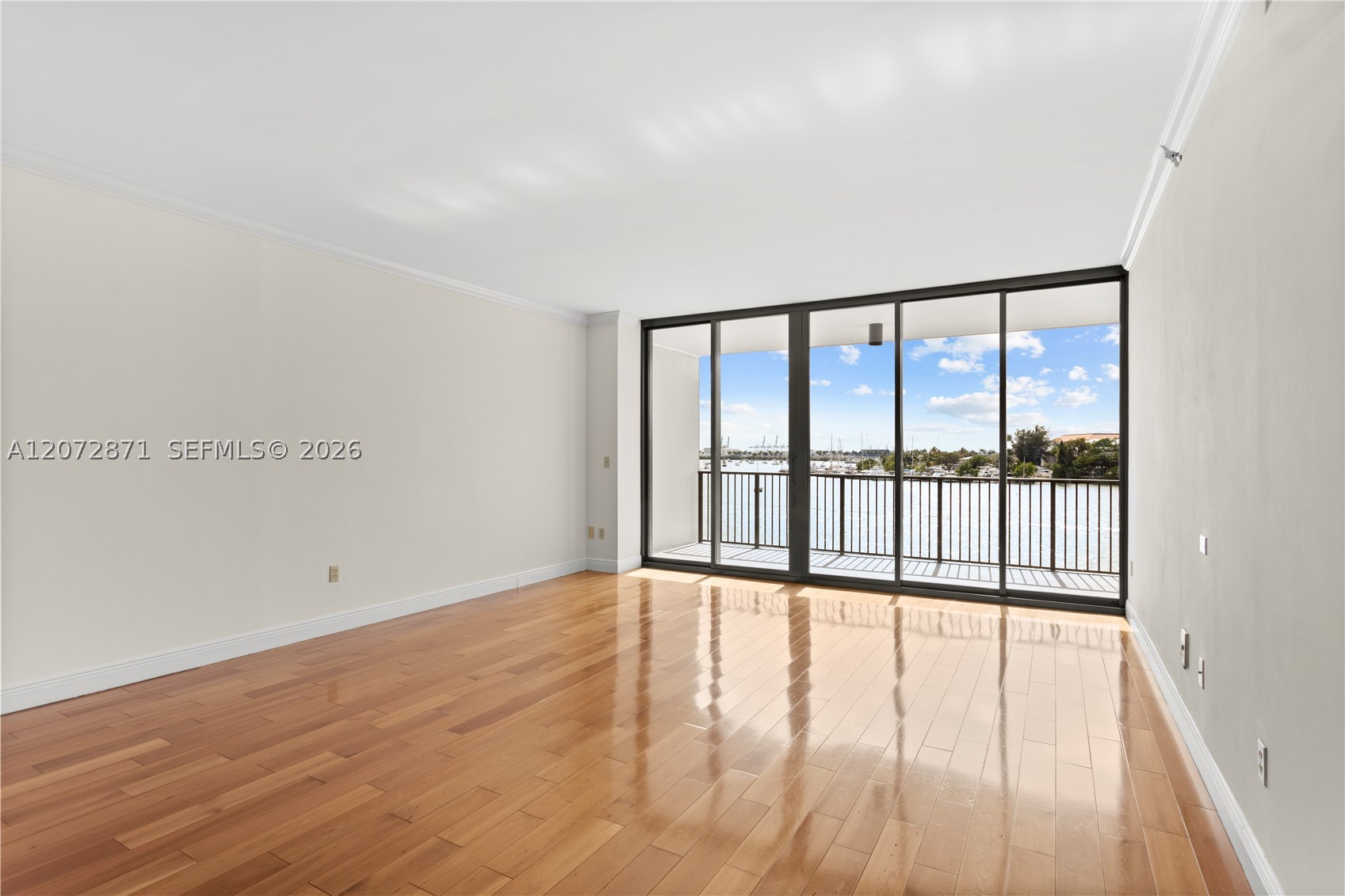 image 1000 Venetian Way16