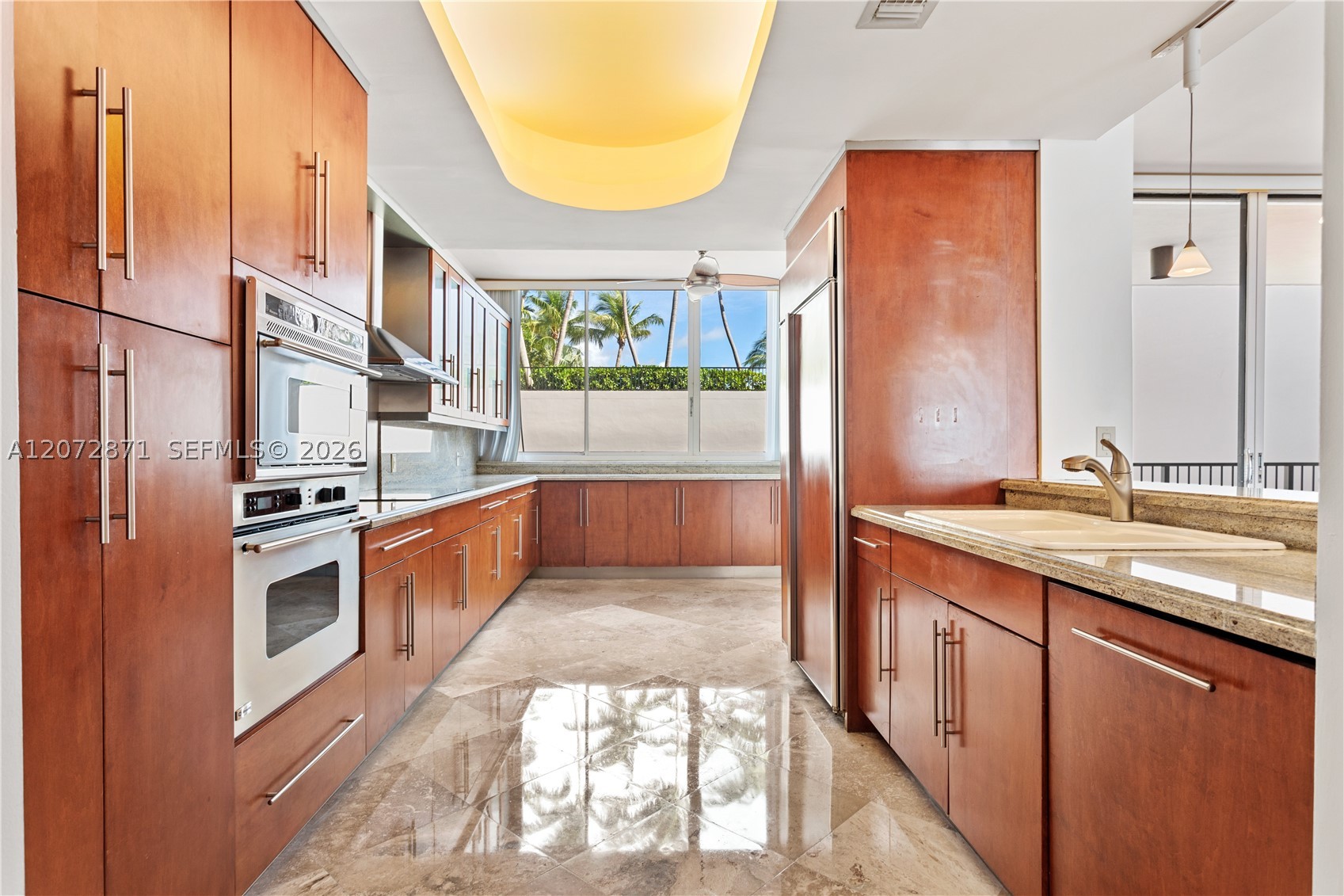 image 1000 Venetian Way26