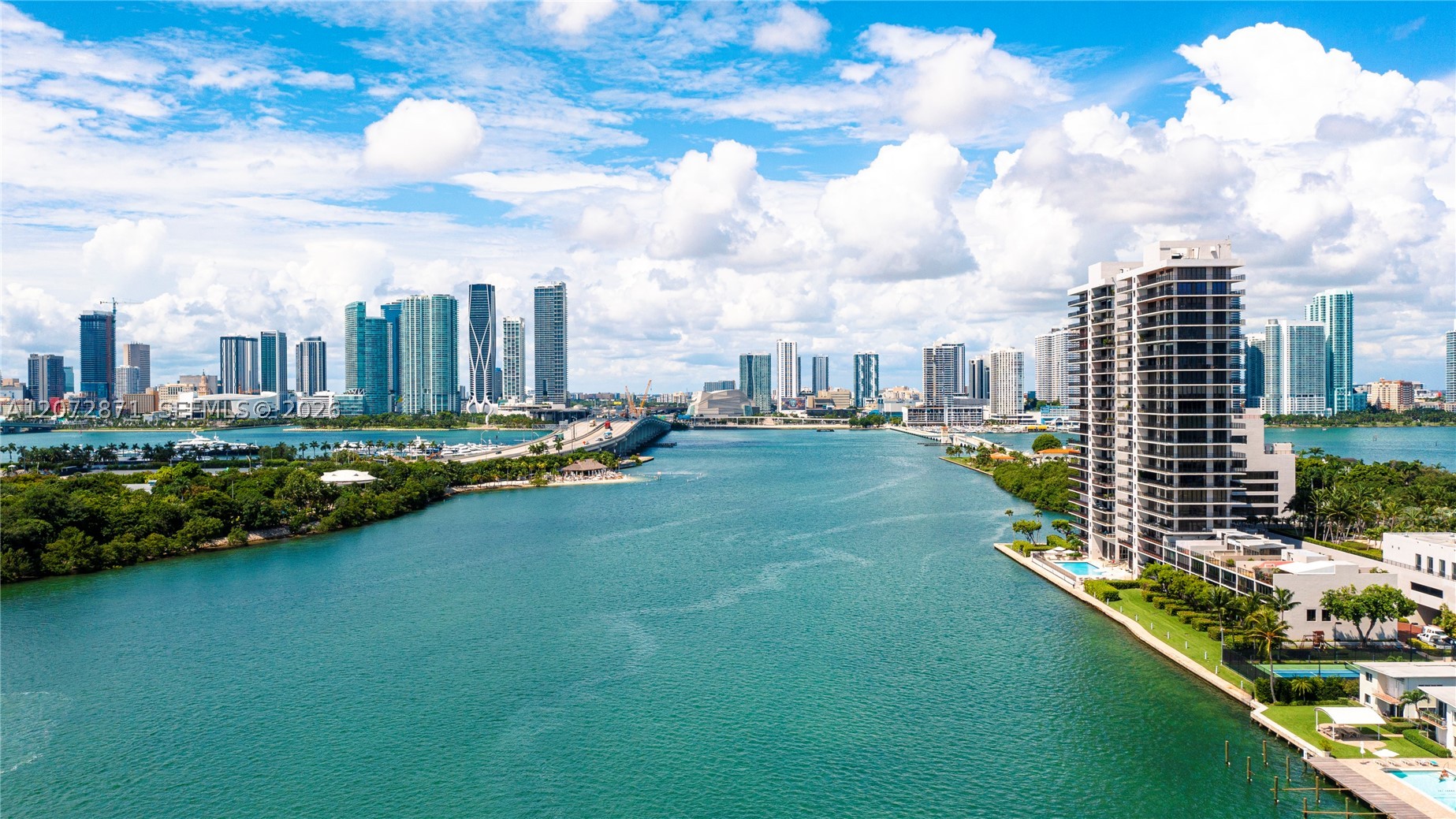 image 1000 Venetian Way34
