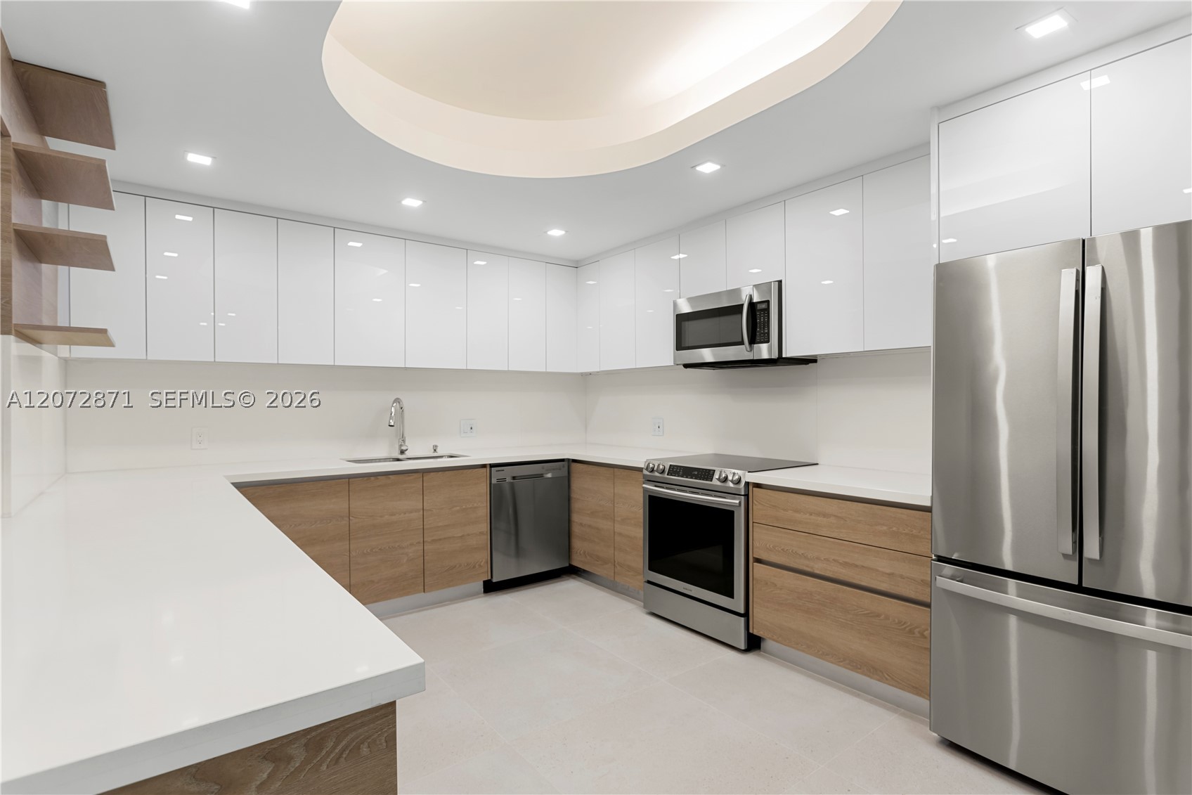 image 1000 Venetian Way5