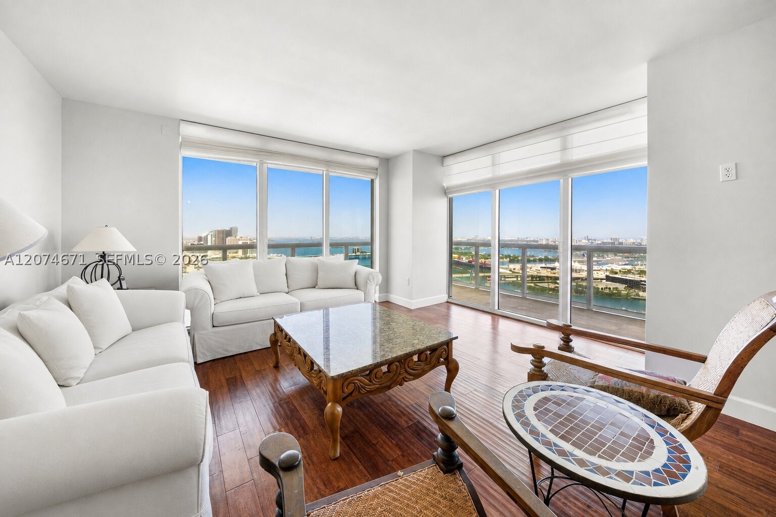 50 Biscayne Blvd #4402 Miami, FL 33132