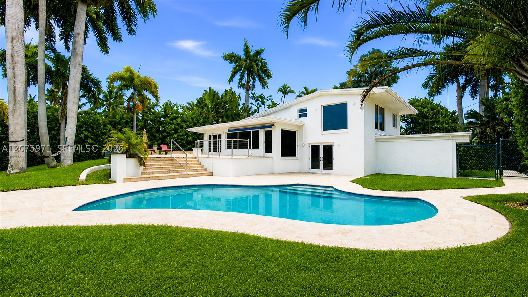 2613 Tortugas Ln Fort Lauderdale, FL 33312