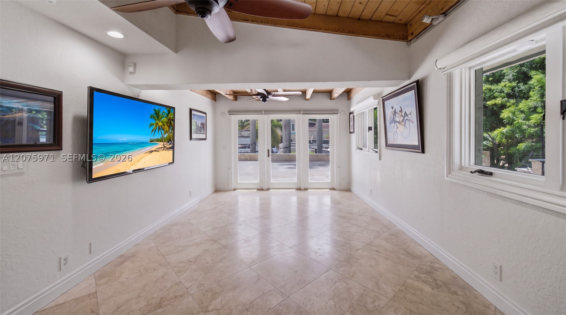 2613 Tortugas Ln Fort Lauderdale, FL 33312