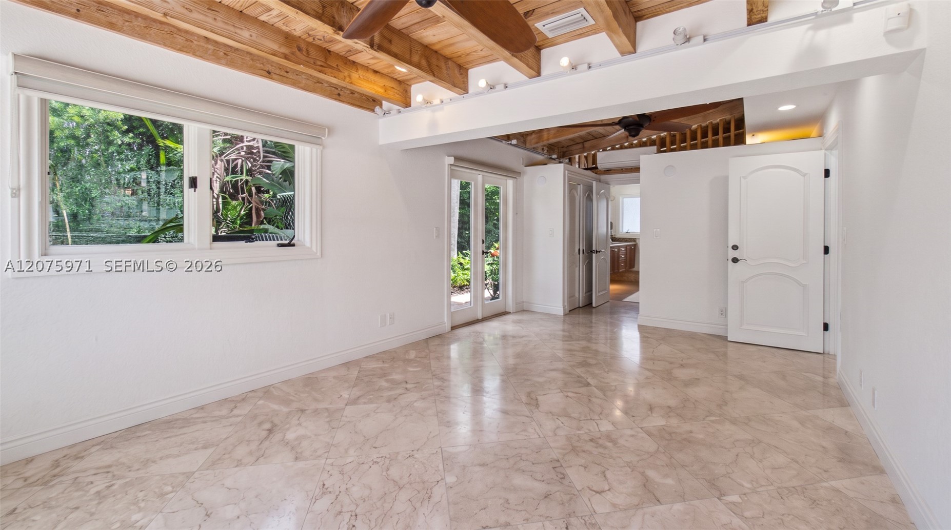2613 Tortugas Ln Fort Lauderdale, FL 33312
