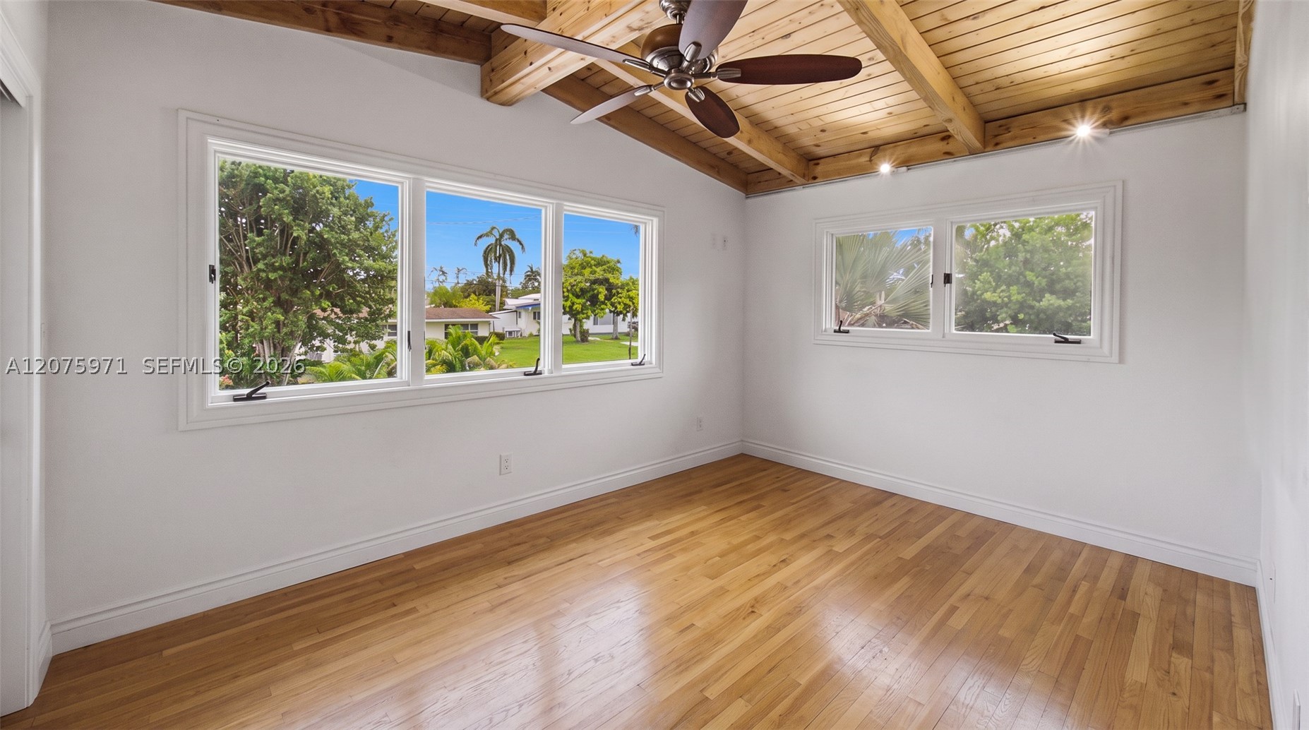 2613 Tortugas Ln Fort Lauderdale, FL 33312