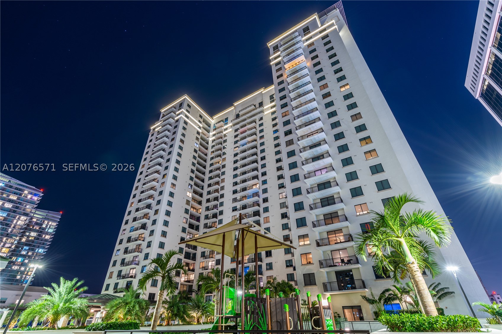 image Nine at Mary Brickell Village0
