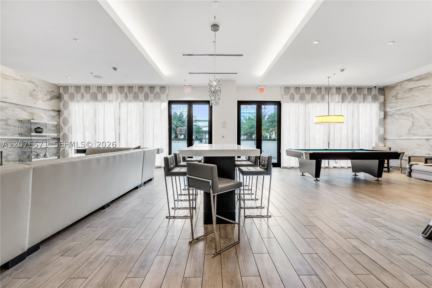 image Nine at Mary Brickell Village19