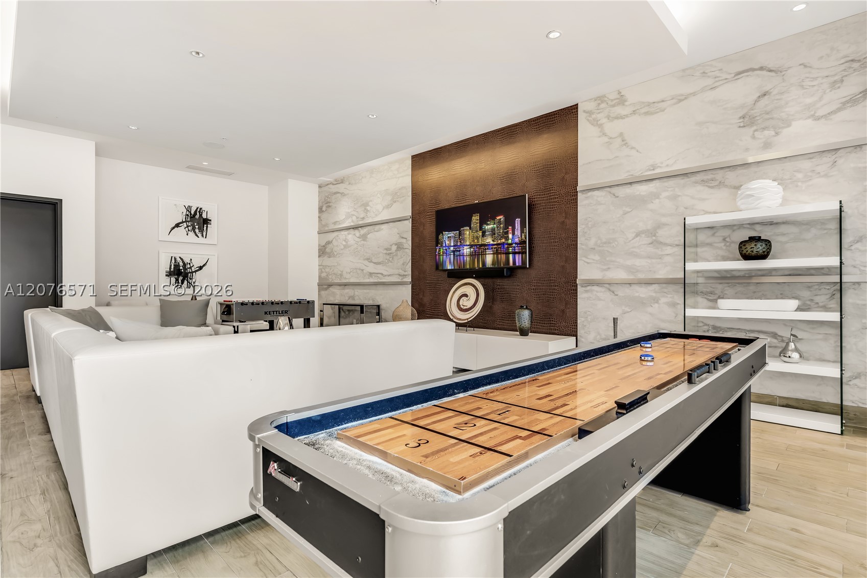 image Nine at Mary Brickell Village2