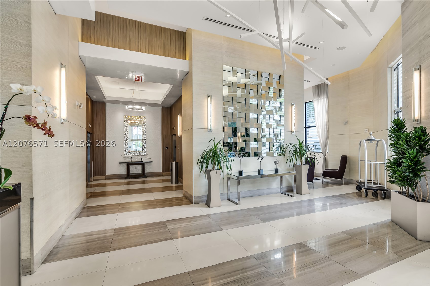 image Nine at Mary Brickell Village4