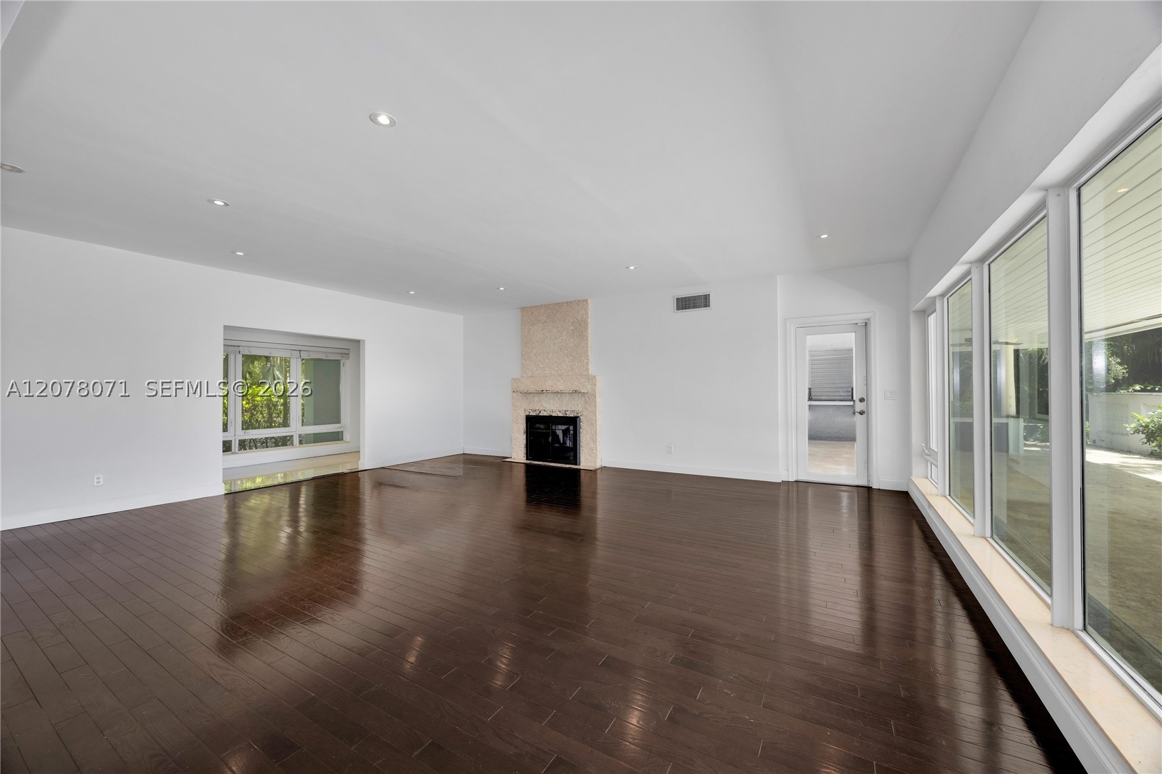 3709 Alhambra Ct Coral Gables, FL 33134