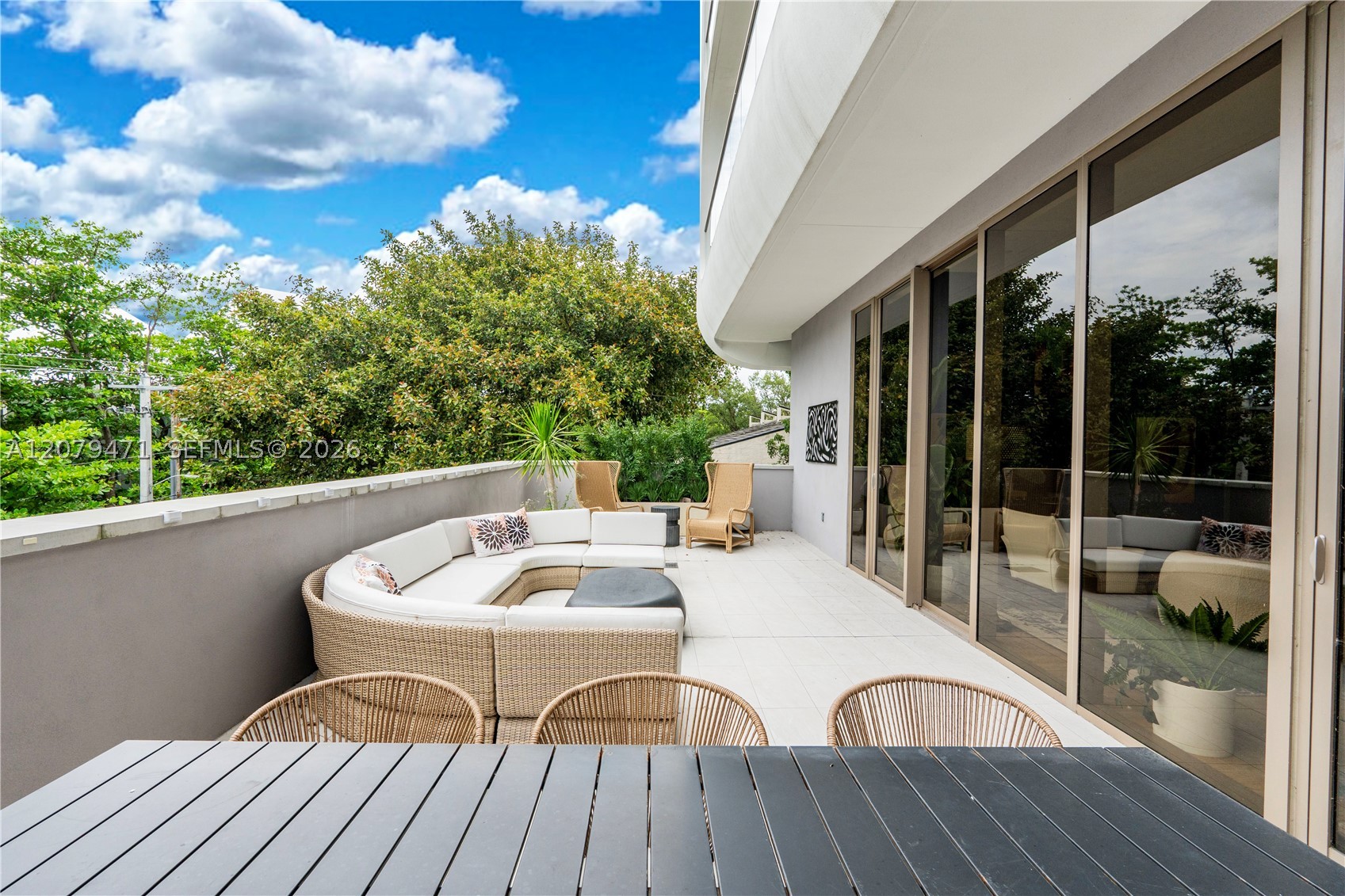2678 Tigertail Ave #202 Miami, FL 33133