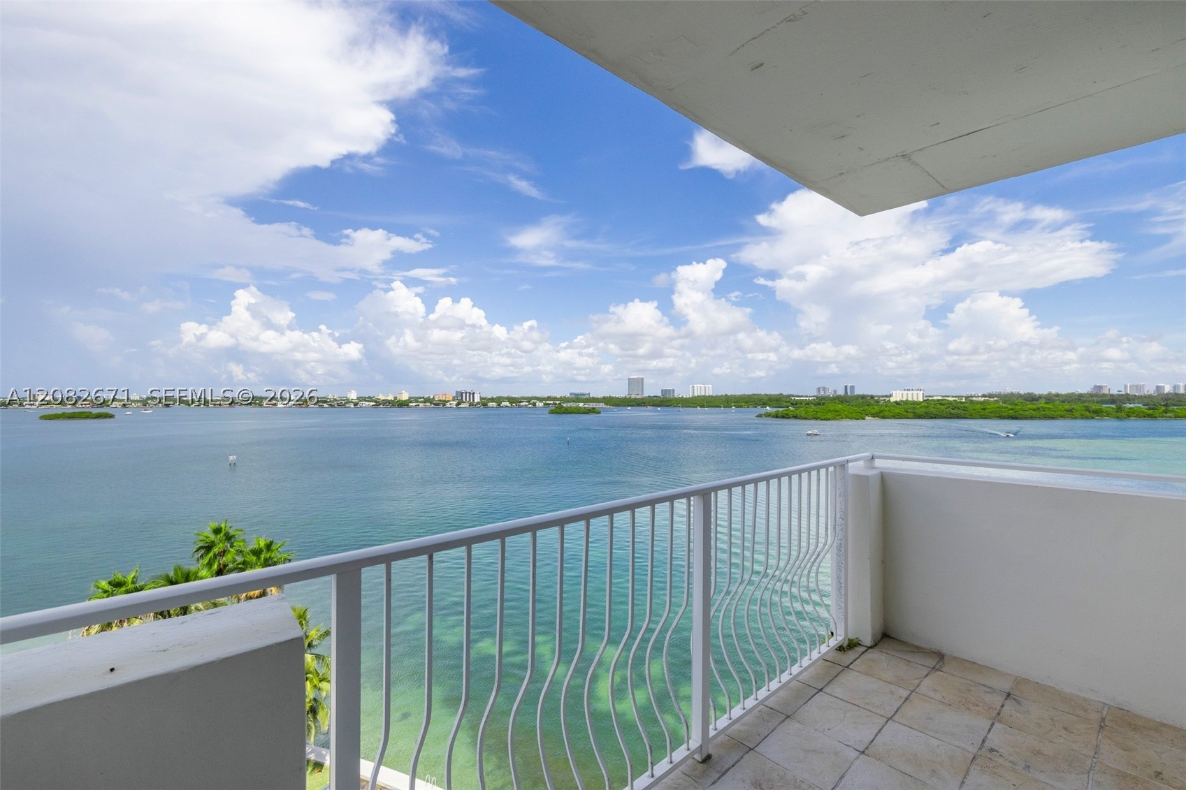 10350 W Bay Hbr Dr #9C Bay Harbor Islands, FL 33154