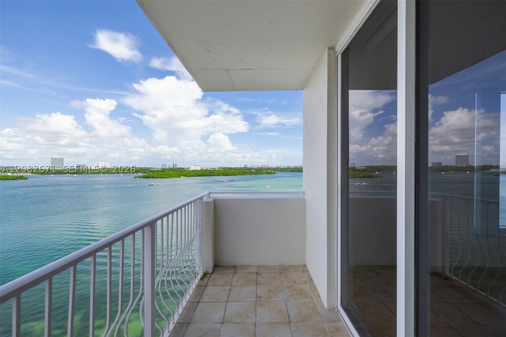 10350 W Bay Hbr Dr #9C Bay Harbor Islands, FL 33154