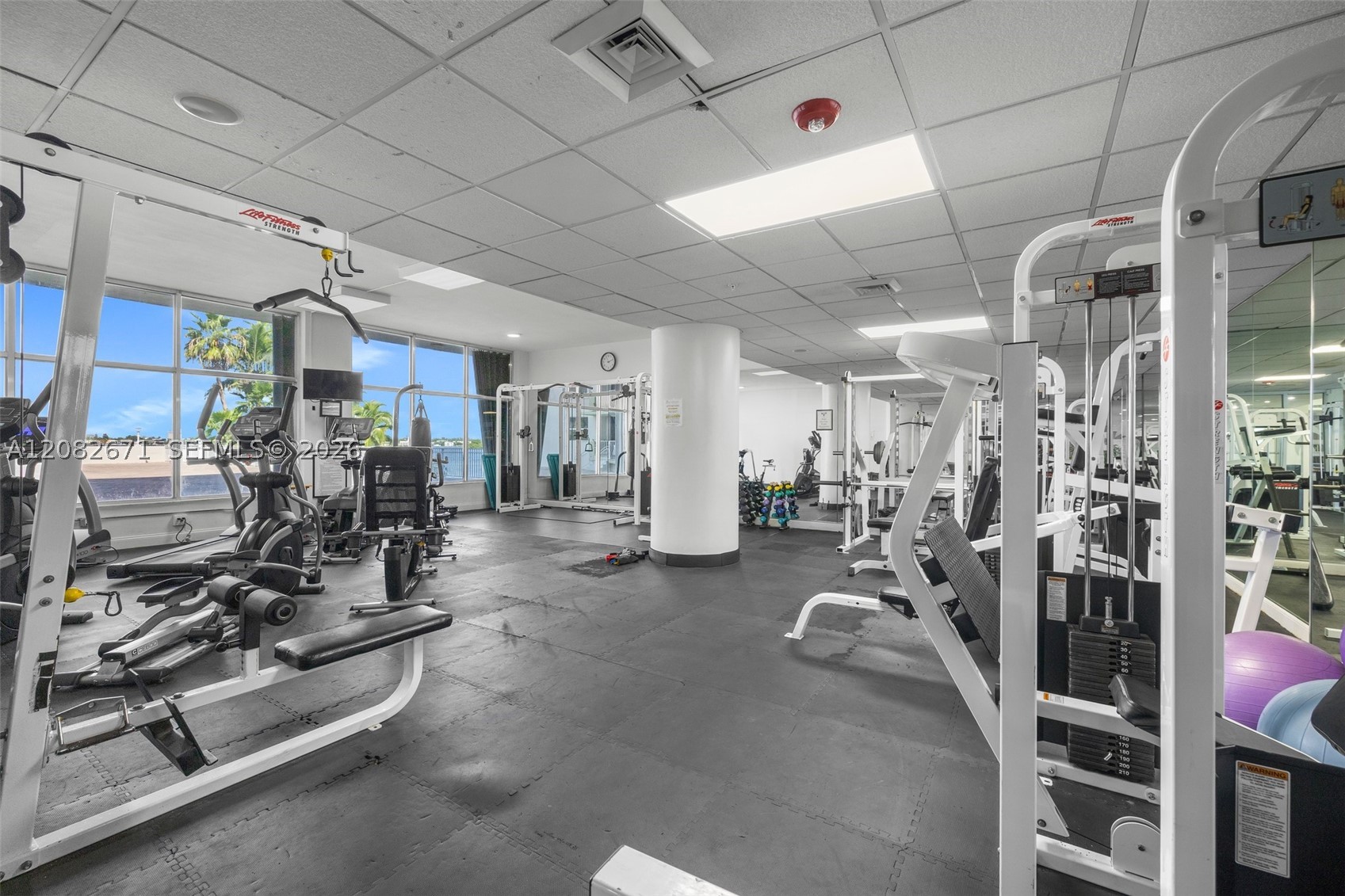 10350 W Bay Hbr Dr #9C Bay Harbor Islands, FL 33154