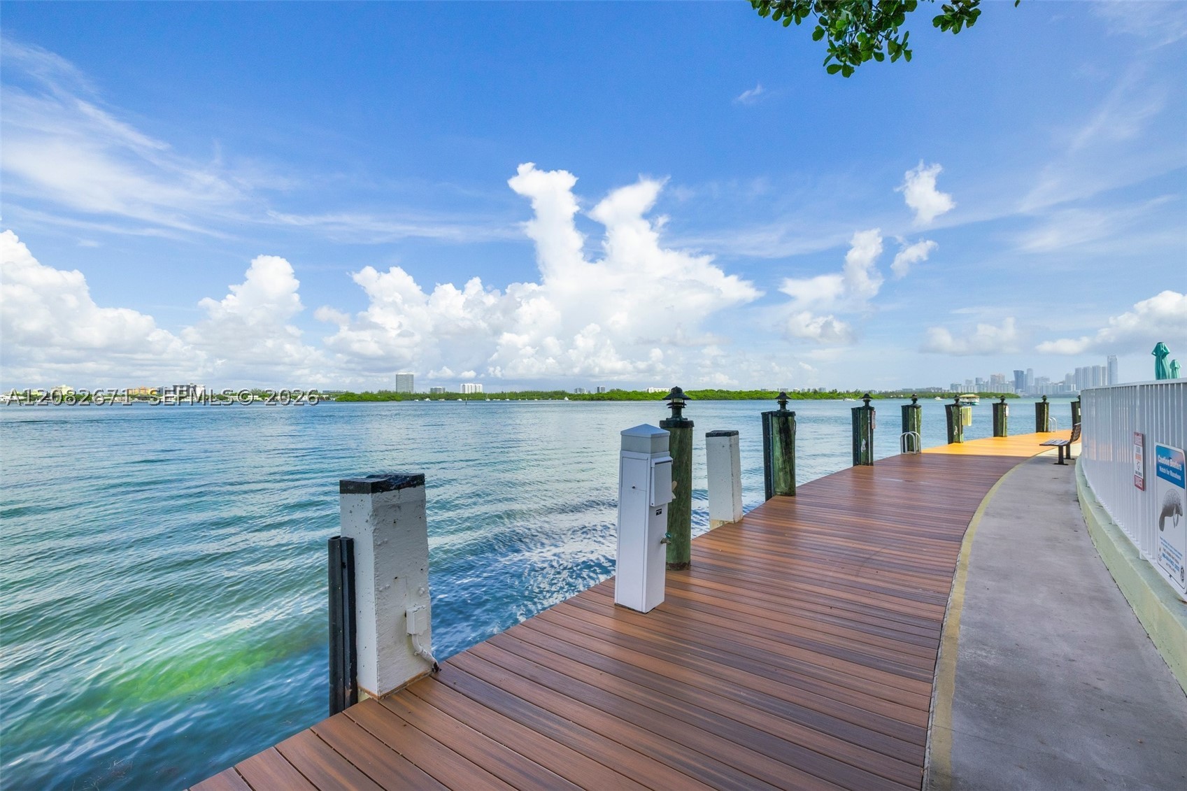 10350 W Bay Hbr Dr #9C Bay Harbor Islands, FL 33154