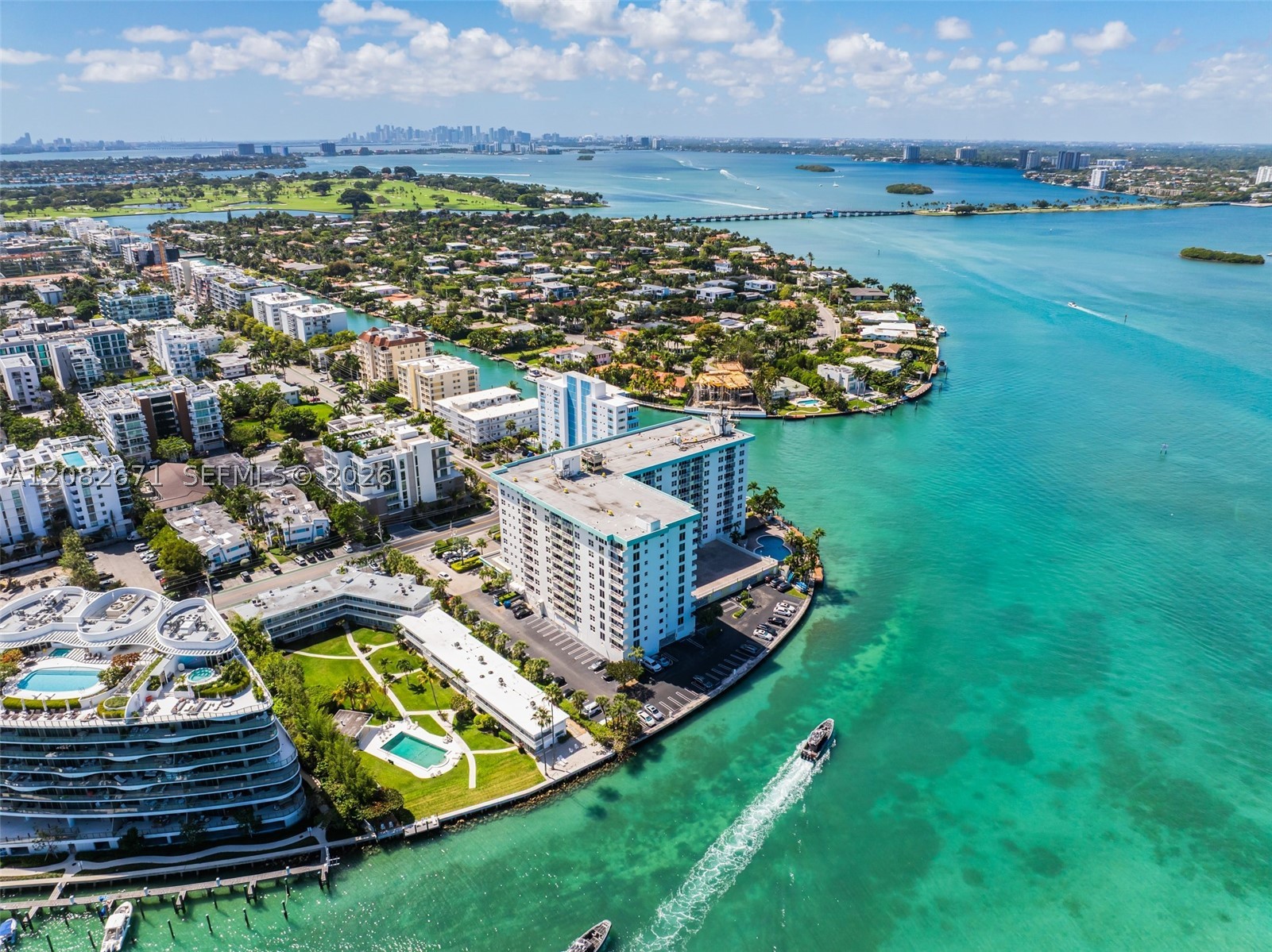 10350 W Bay Hbr Dr #9C Bay Harbor Islands, FL 33154