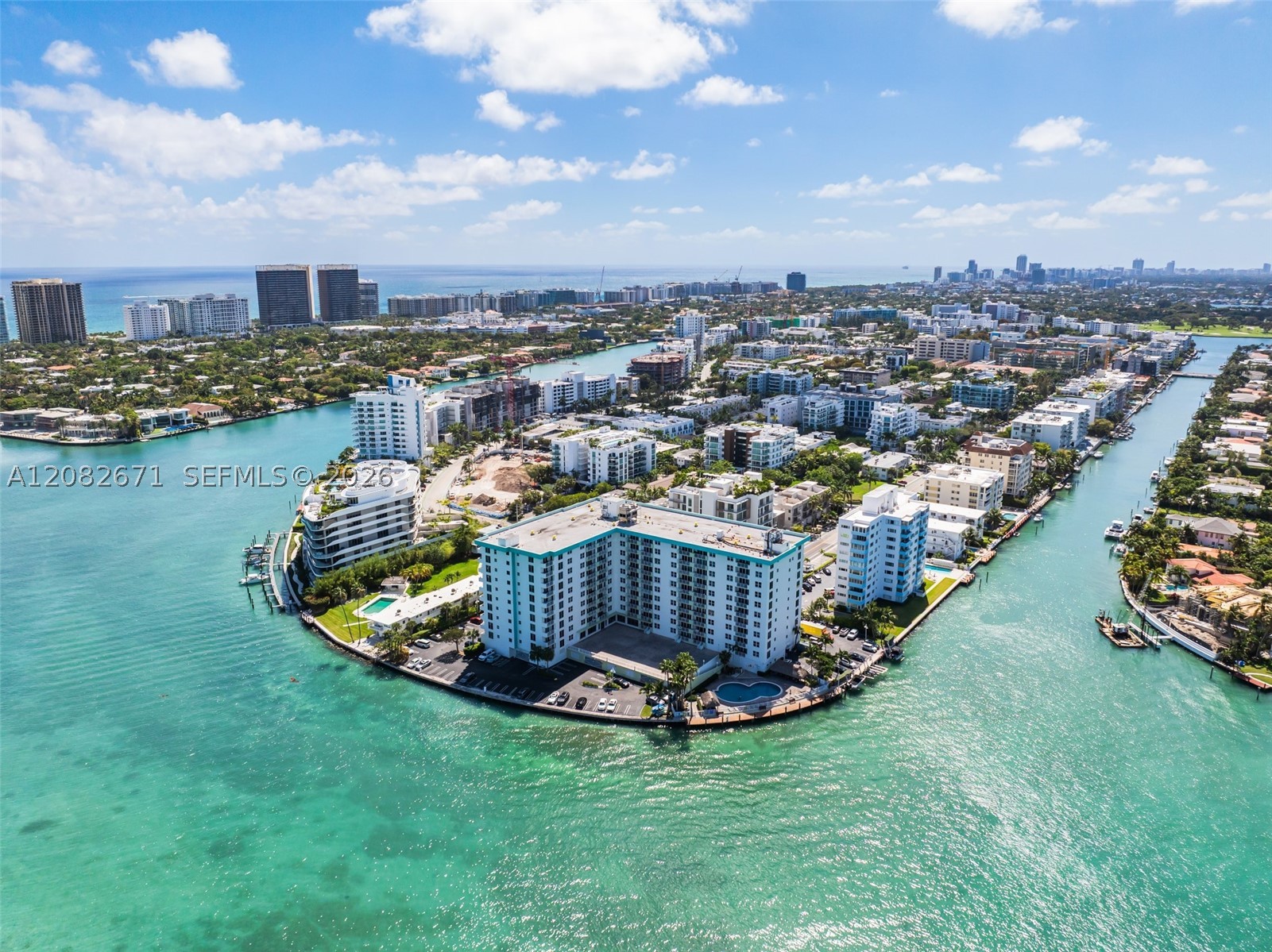 10350 W Bay Hbr Dr #9C Bay Harbor Islands, FL 33154