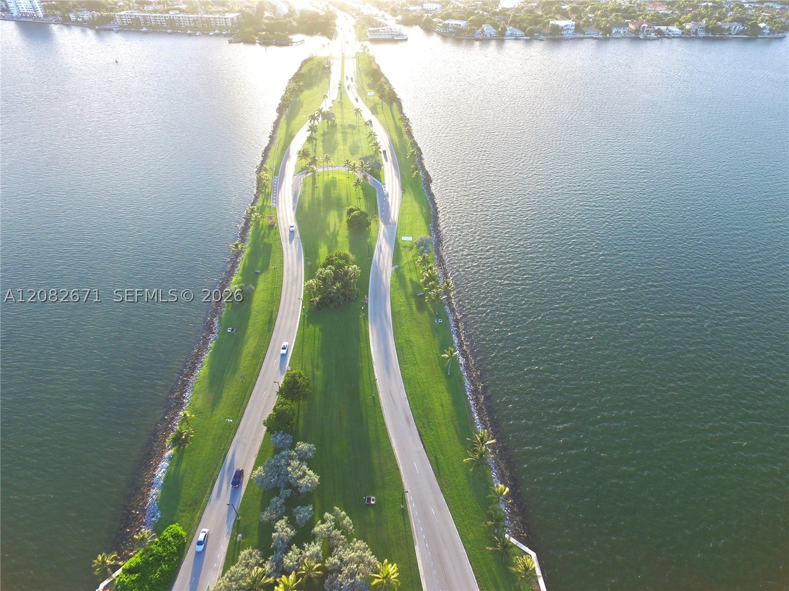 10350 W Bay Hbr Dr #9C Bay Harbor Islands, FL 33154
