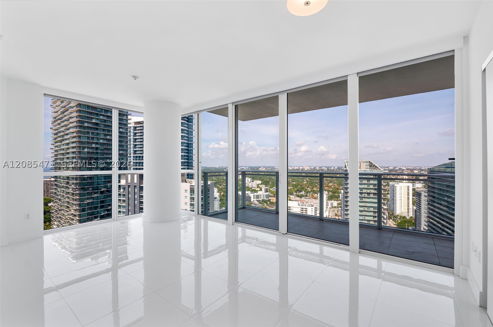 image The Bond on Brickell10