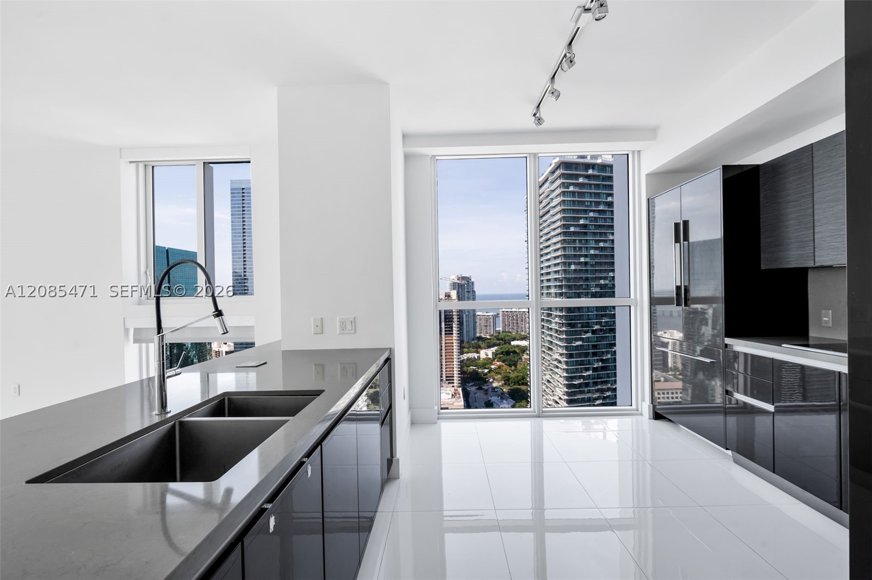 image The Bond on Brickell1
