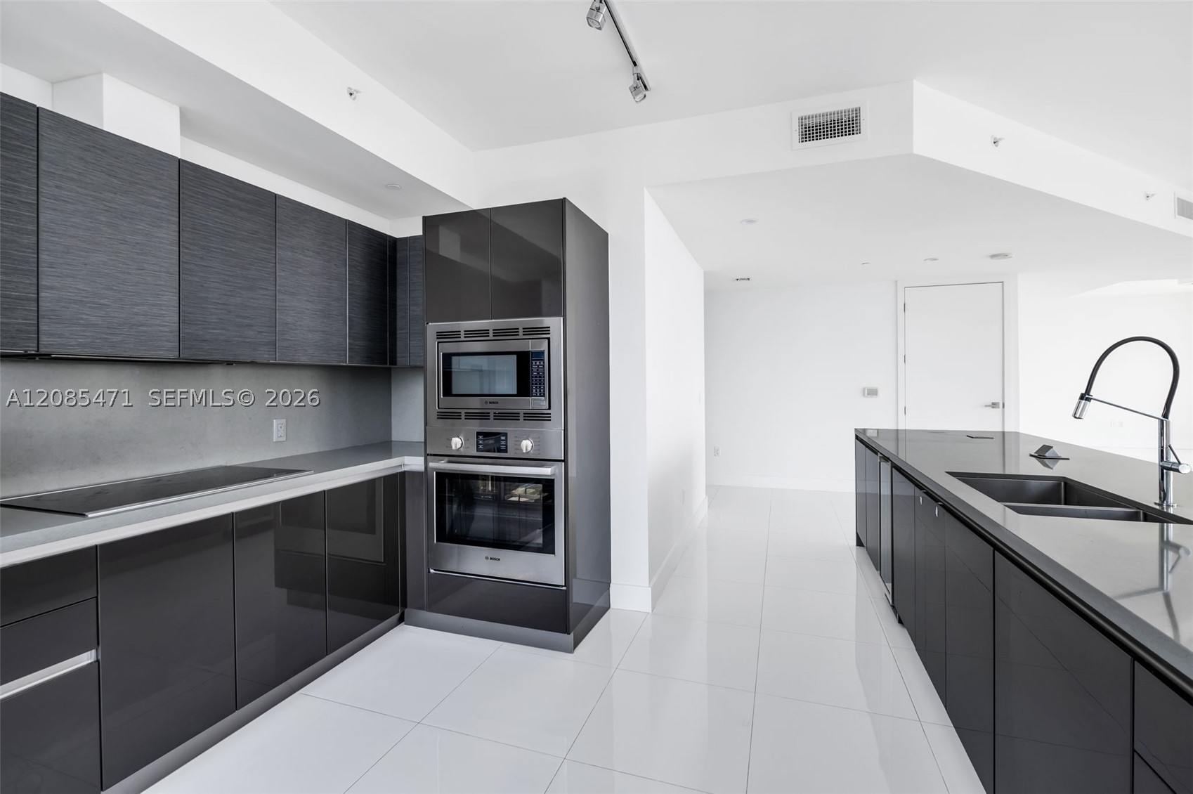 image The Bond on Brickell2