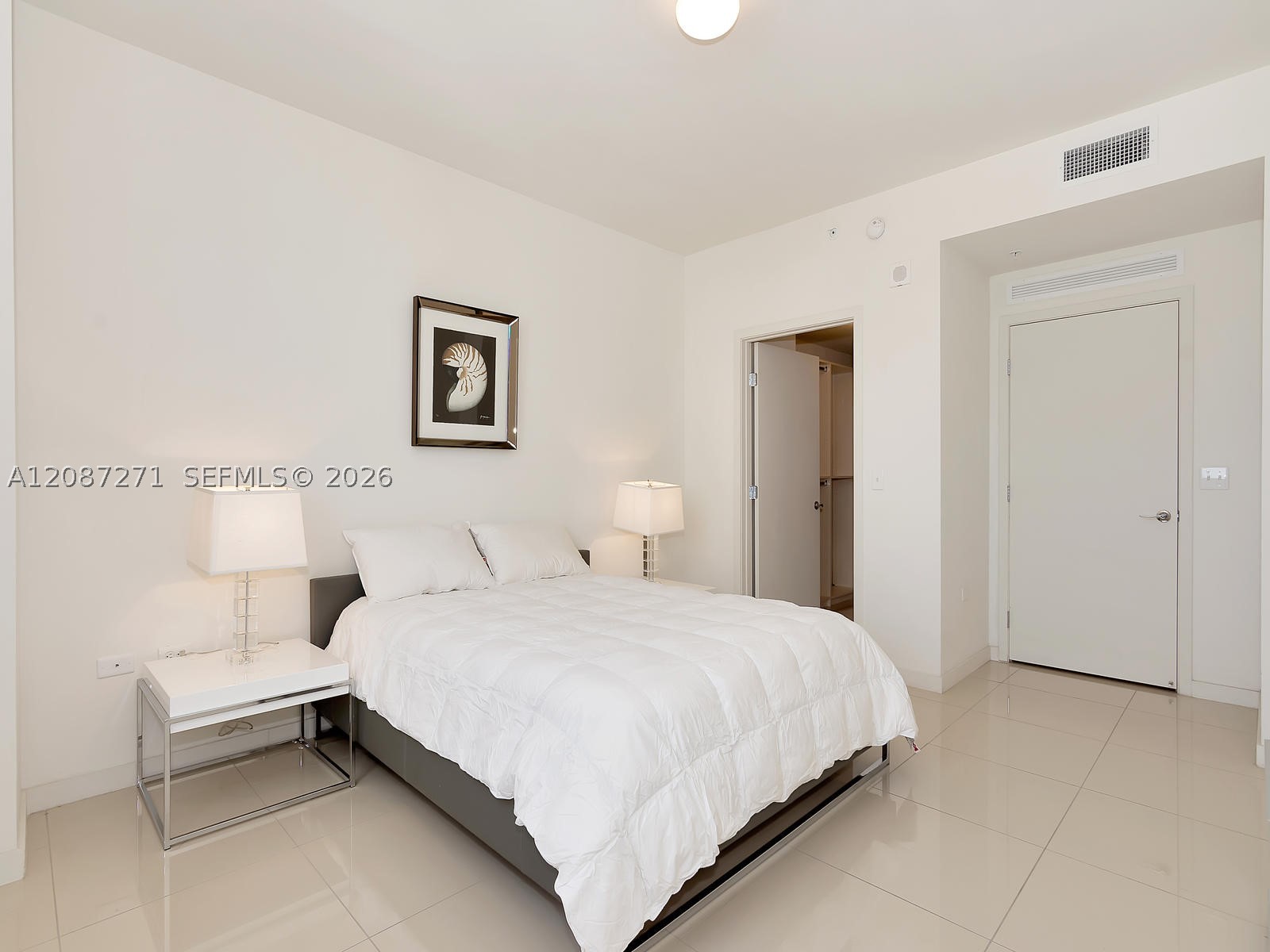 image Nine at Mary Brickell Village17