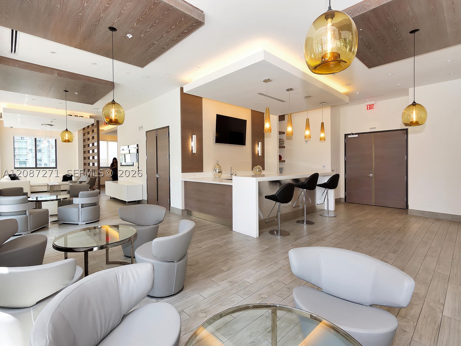 image Nine at Mary Brickell Village24