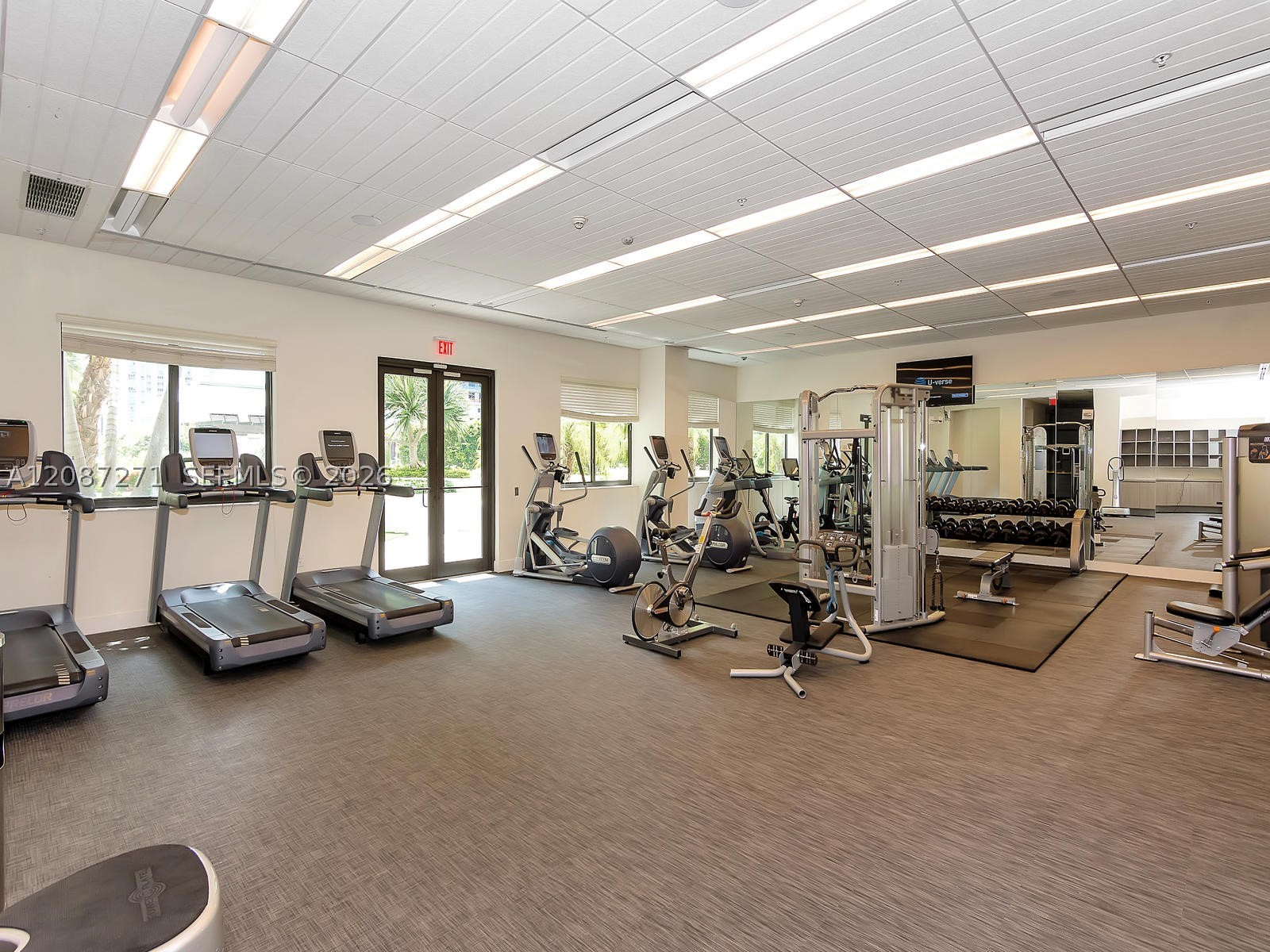 image Nine at Mary Brickell Village29