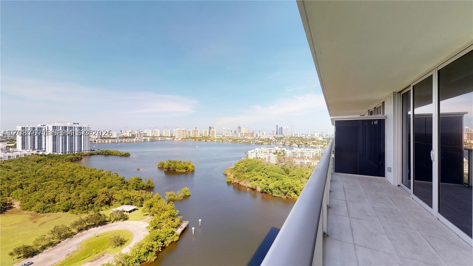 16385 Biscayne Blvd #2104
