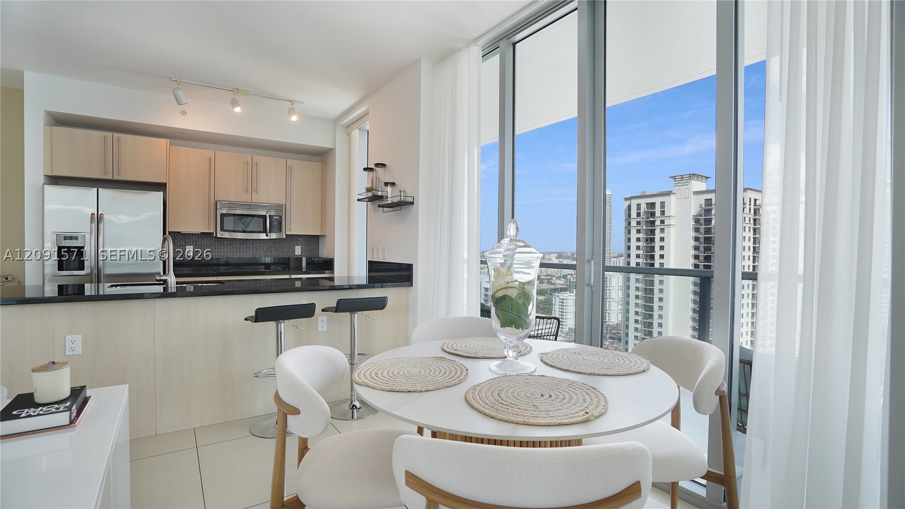image Axis on Brickell North11