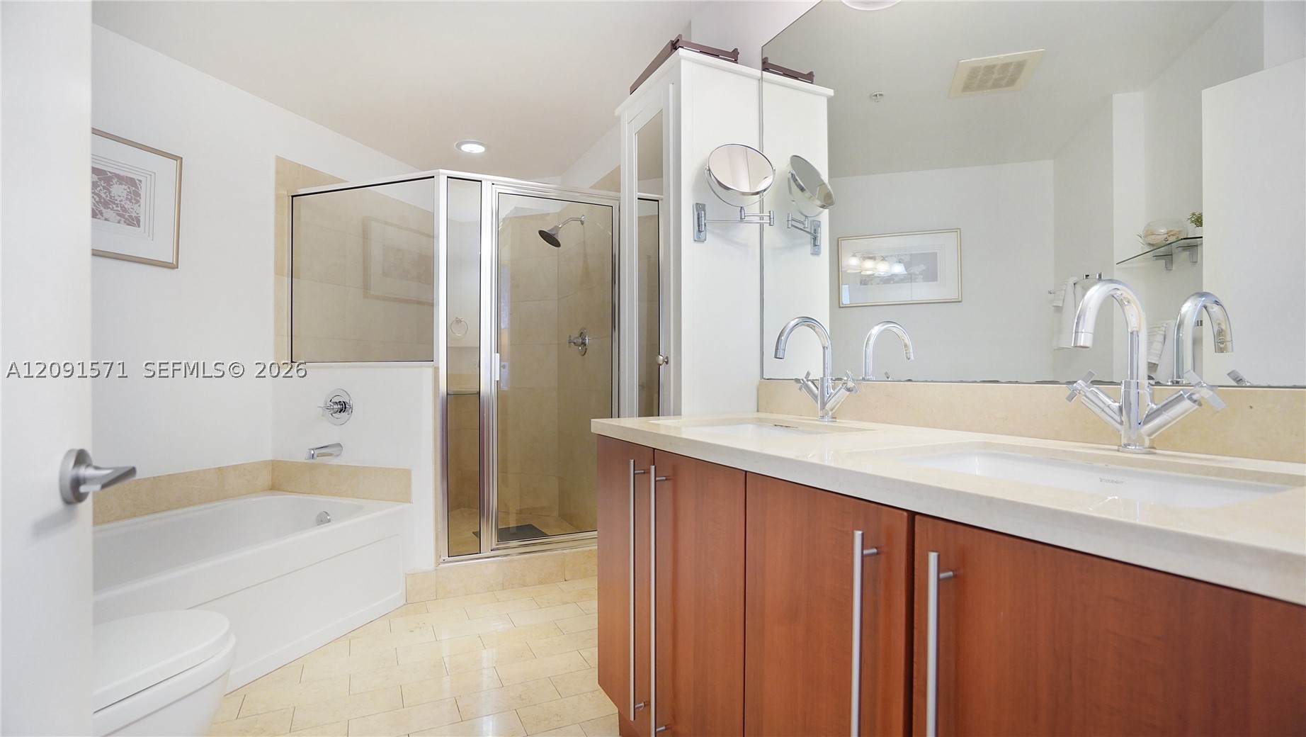 image Axis on Brickell North22