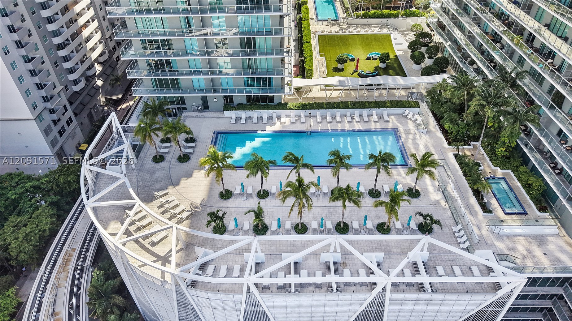 image Axis on Brickell North33