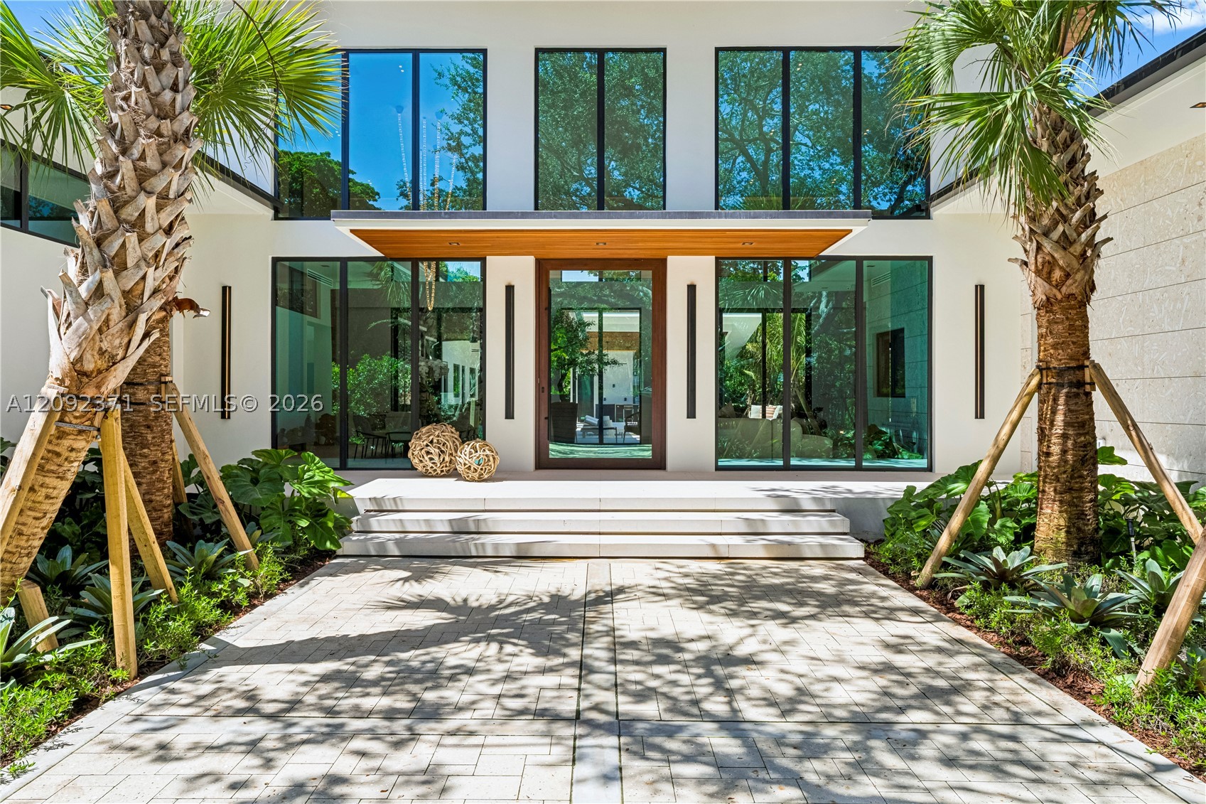 12250 SW 62nd Ave Pinecrest, FL 33156
