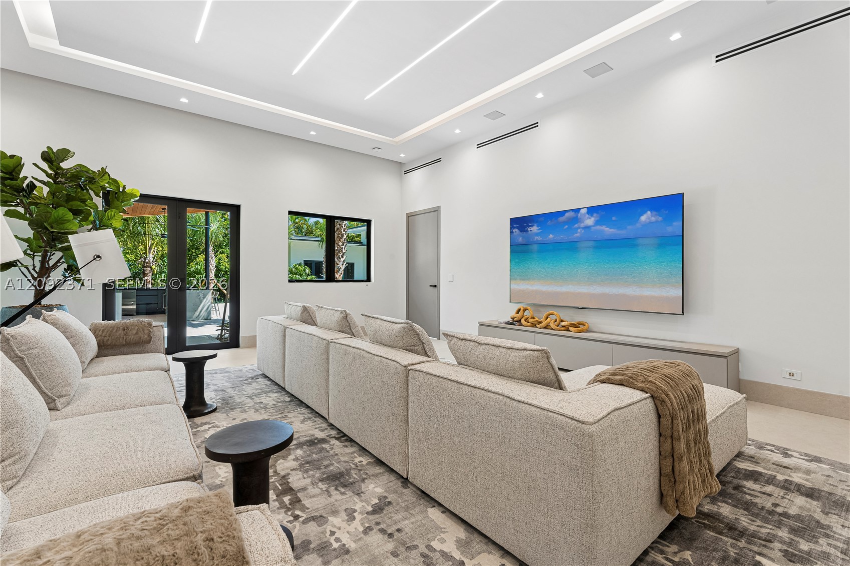 12250 SW 62nd Ave Pinecrest, FL 33156