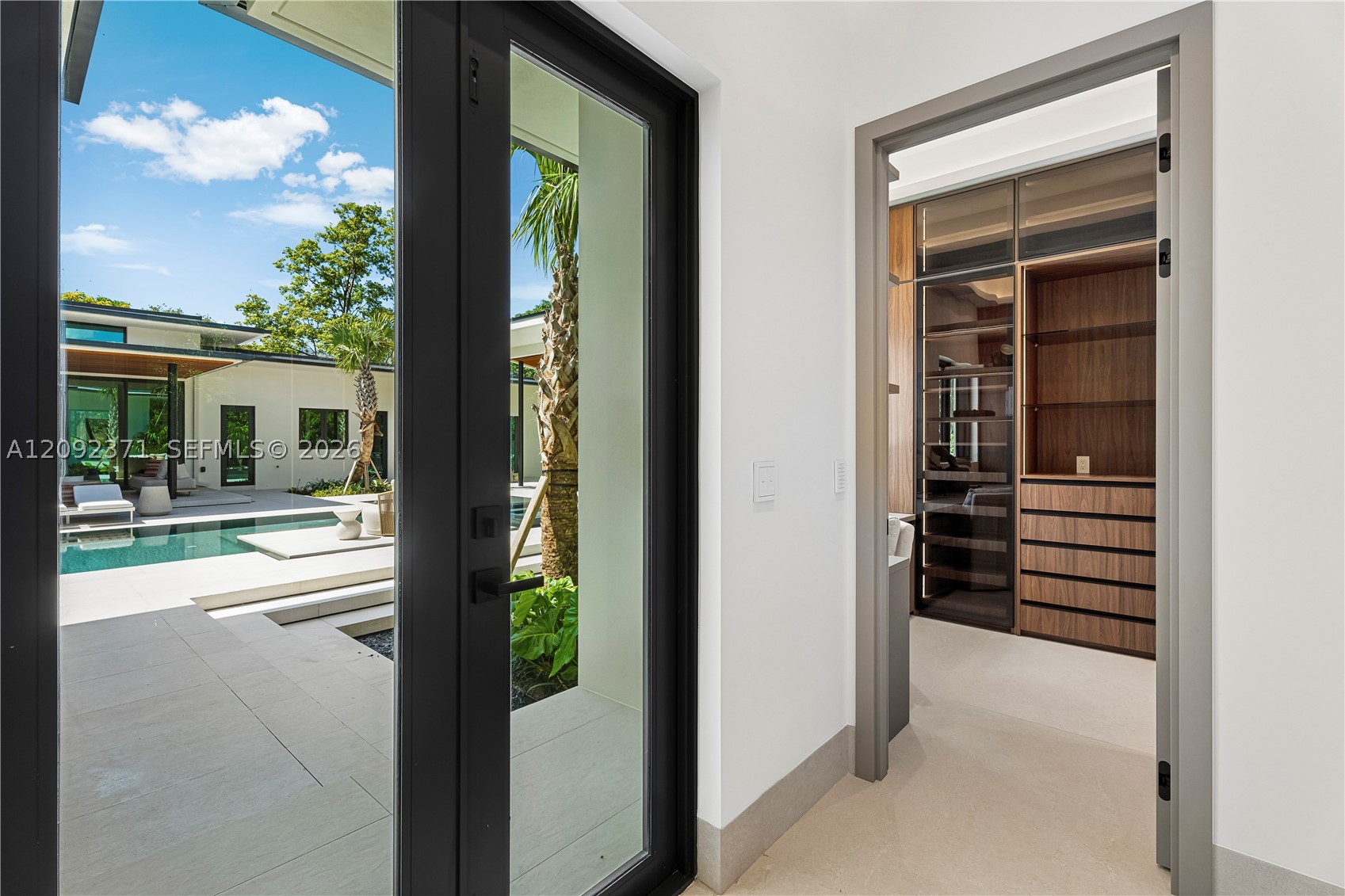 12250 SW 62nd Ave Pinecrest, FL 33156