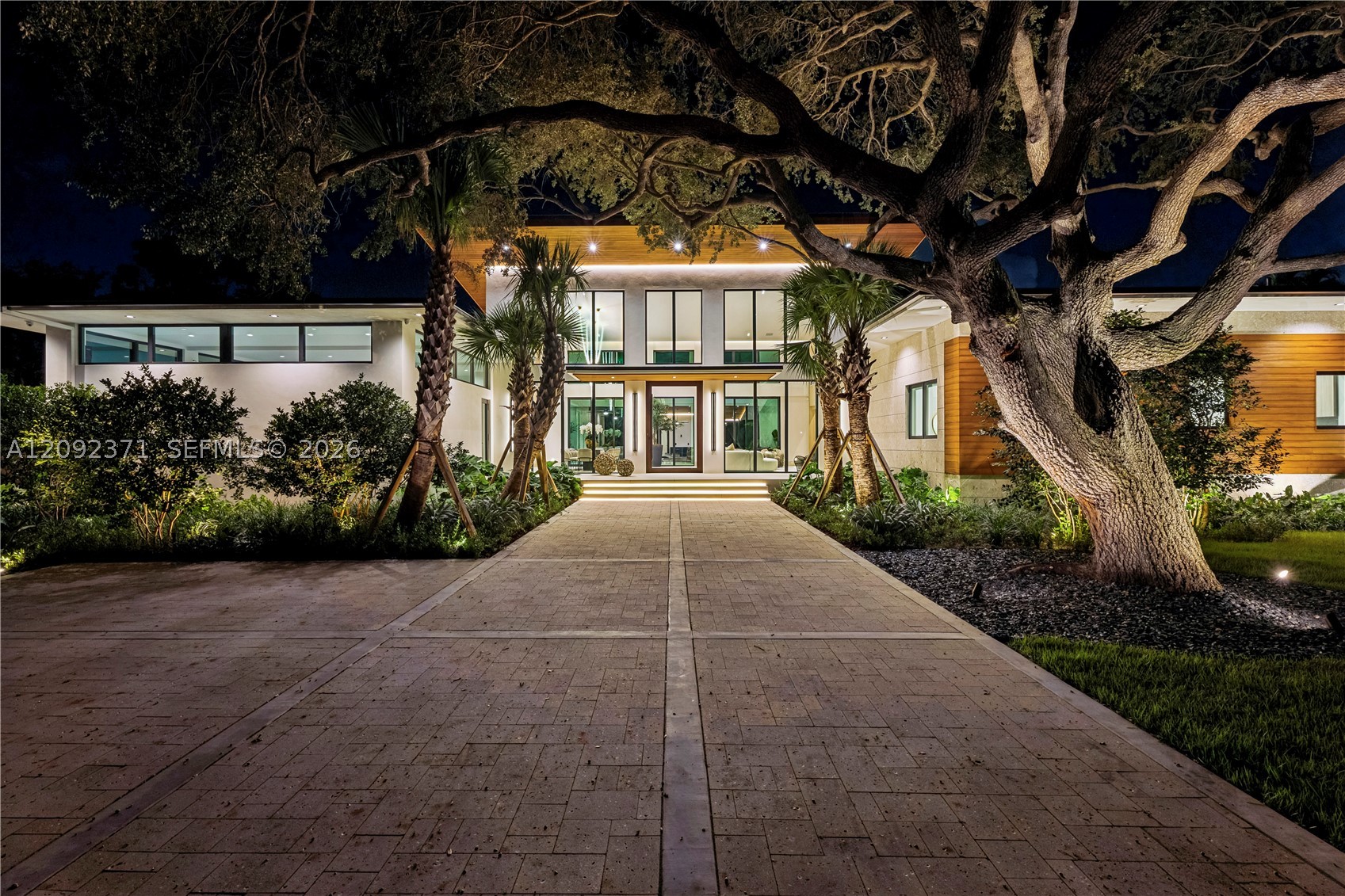 12250 SW 62nd Ave Pinecrest, FL 33156