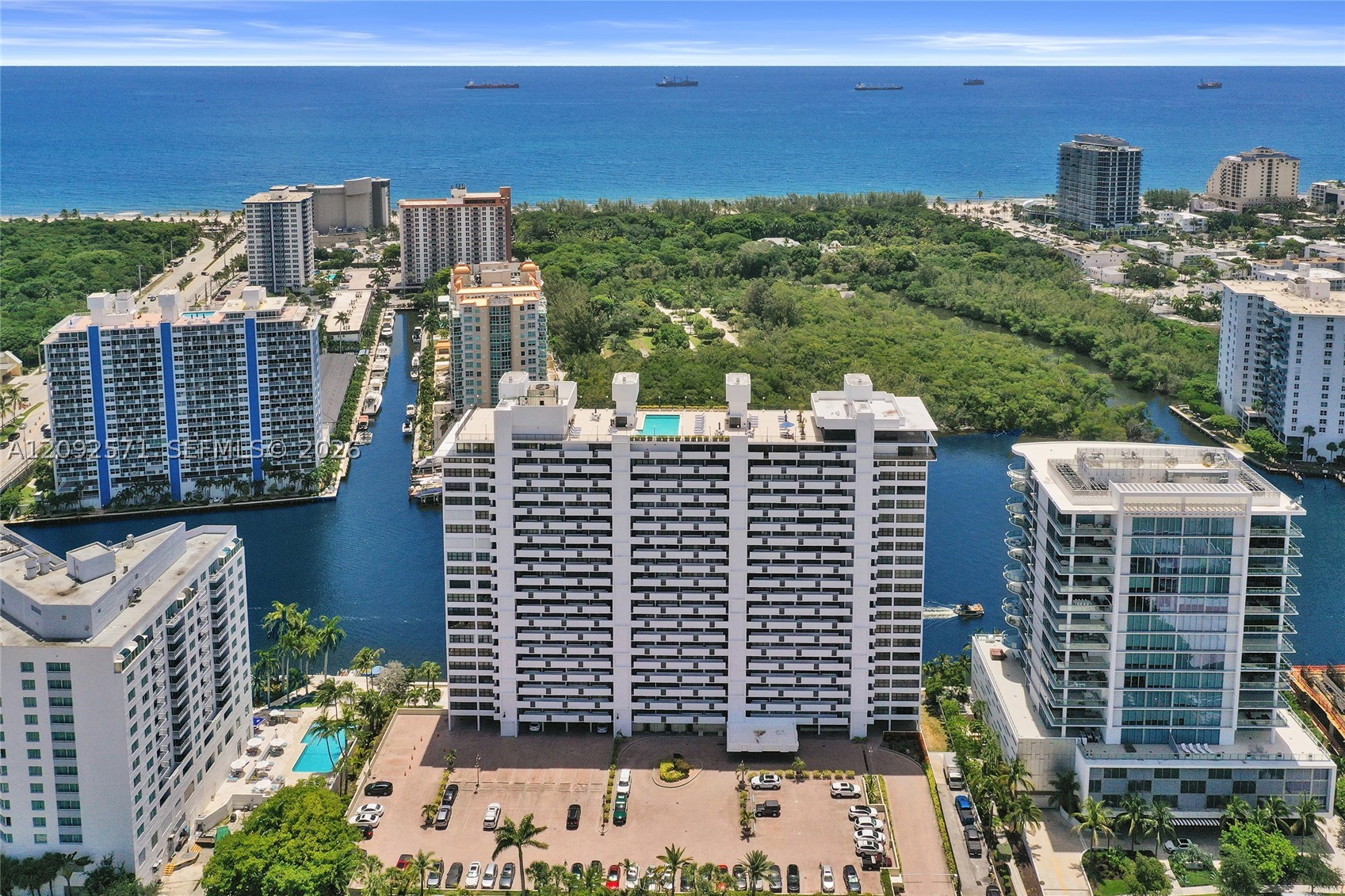 936 Intracoastal Dr #4F