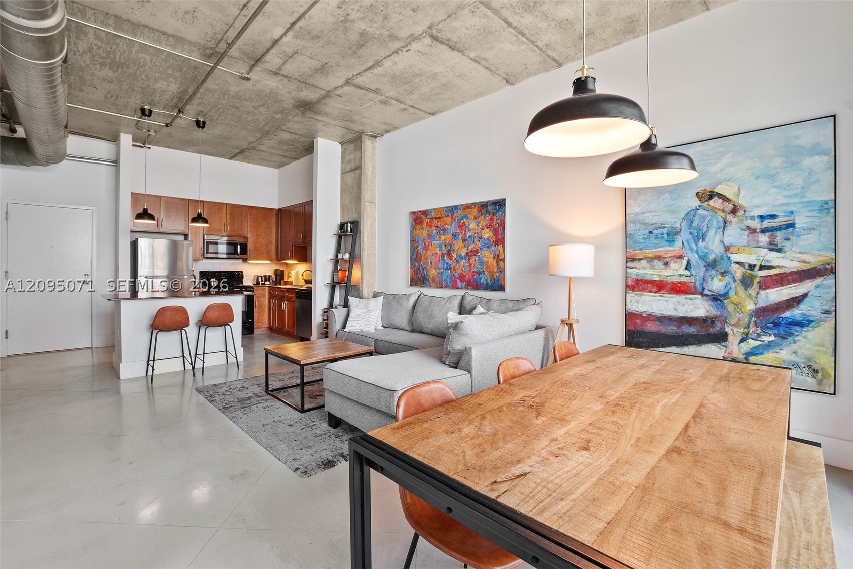 image Cite on the Bay West9