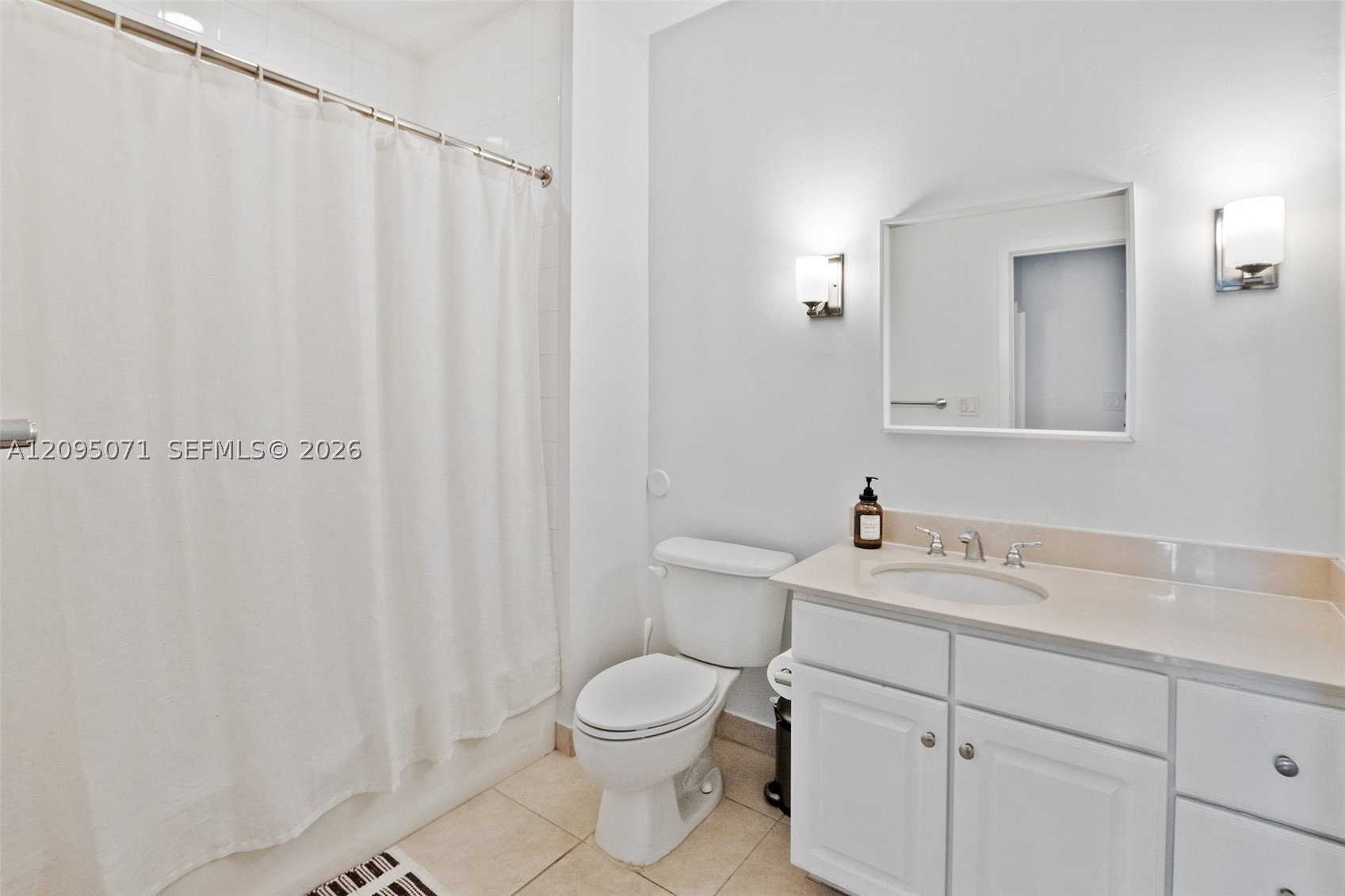 image Cite on the Bay West23