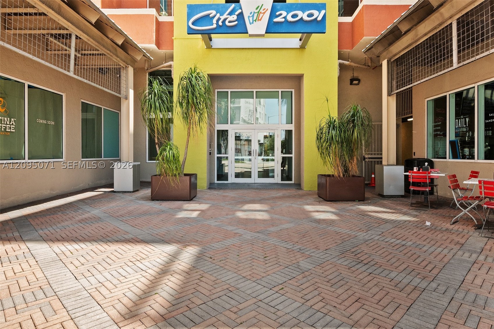 image Cite on the Bay West2