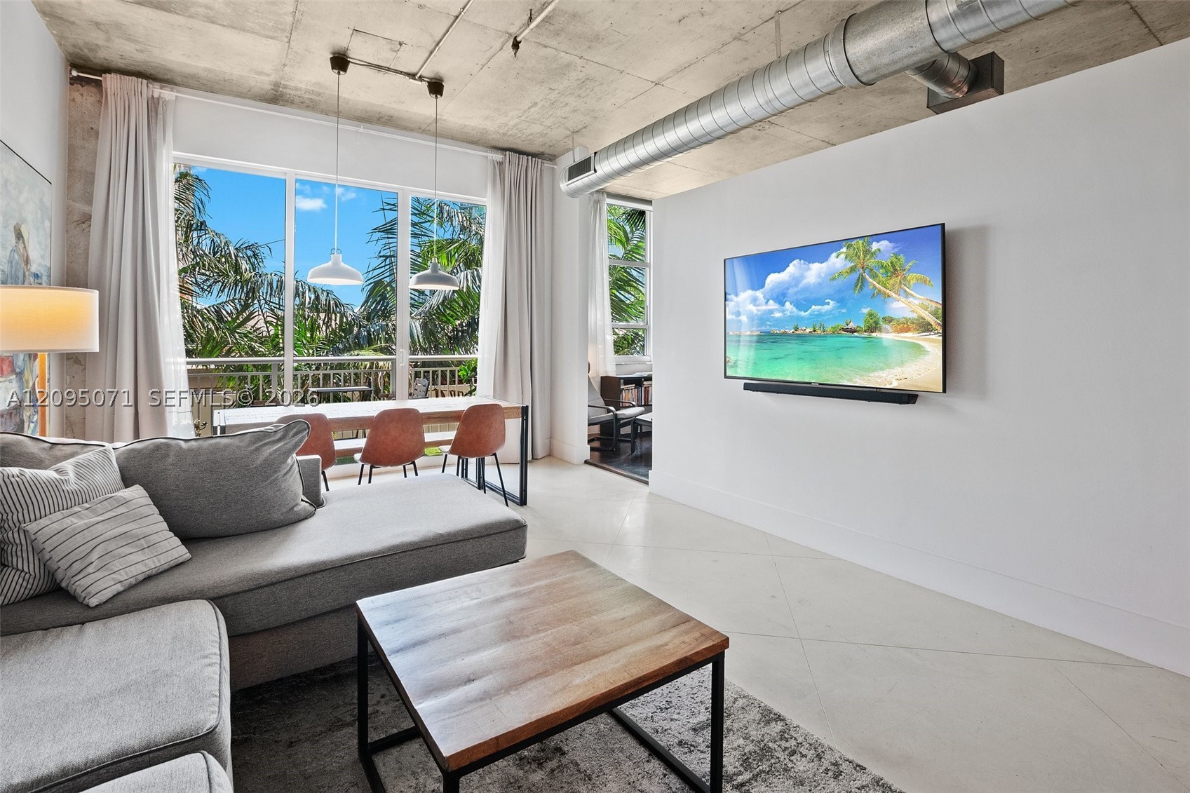 image Cite on the Bay West5
