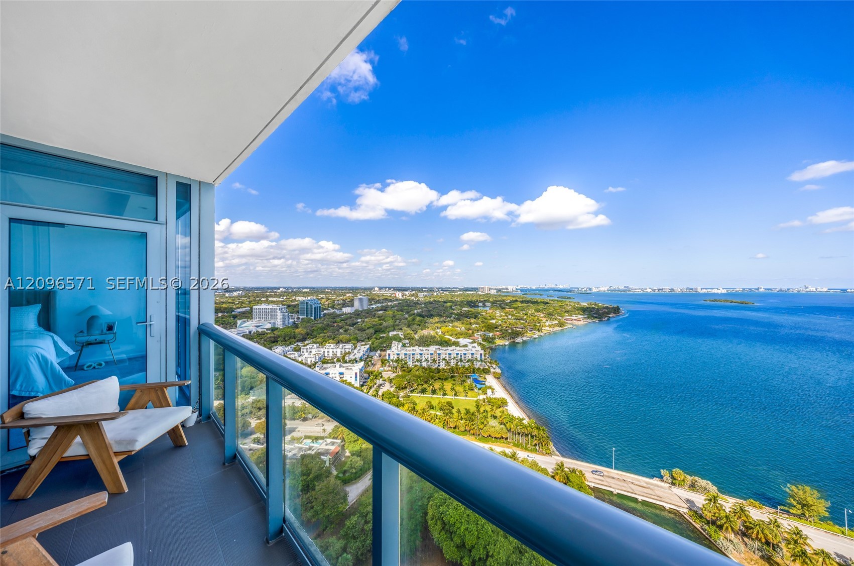 image Blue on the Bay18