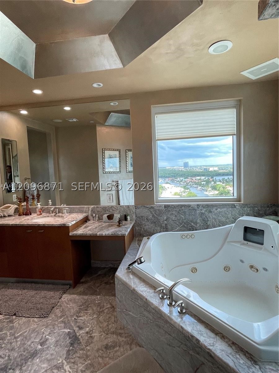 image Turnberry Ocean Colony South19