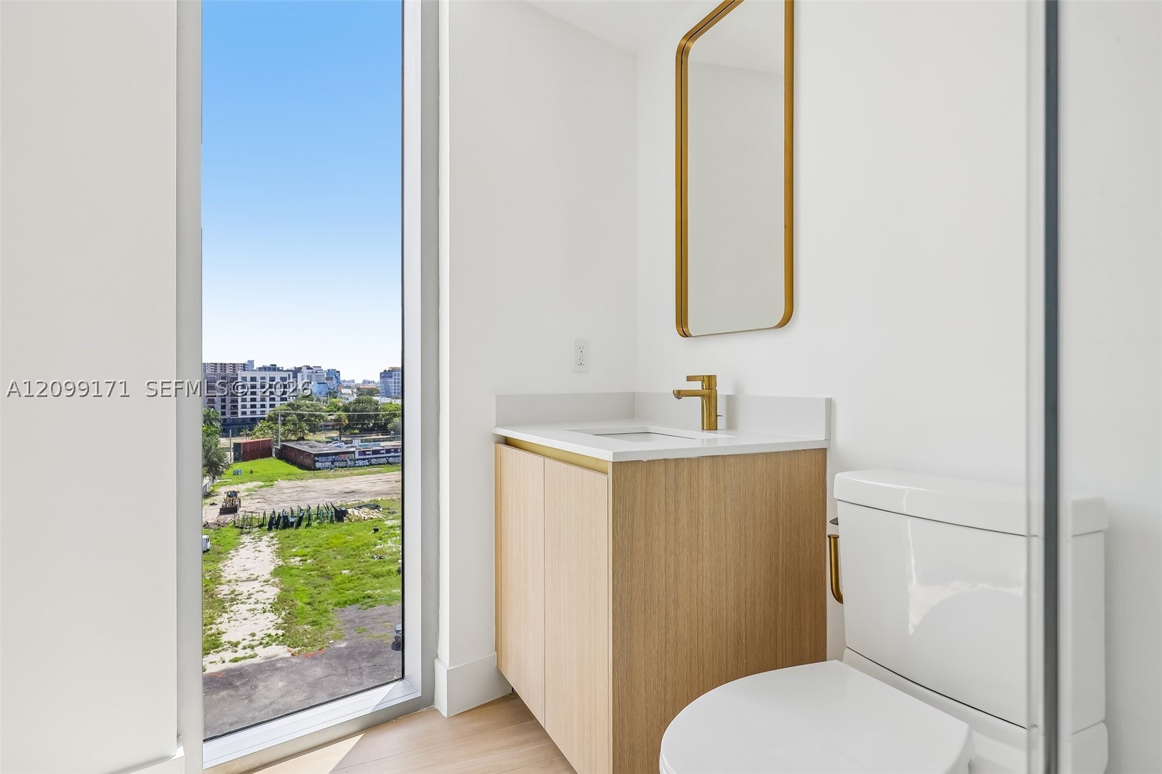 90 Ne 32nd St #701 Miami, FL 33137