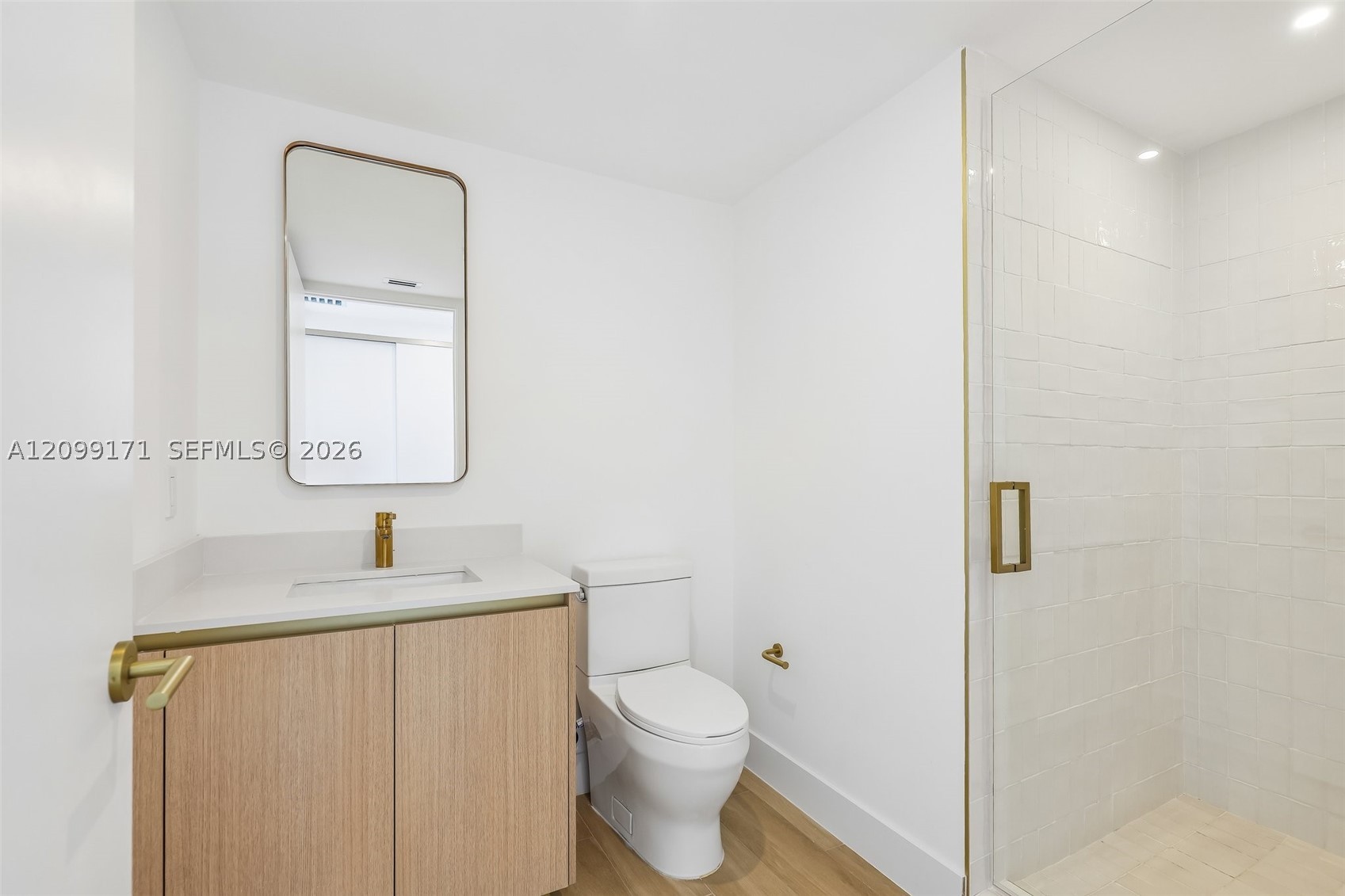 90 Ne 32nd St #701 Miami, FL 33137