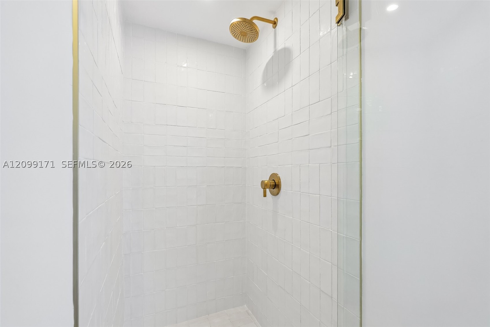 90 Ne 32nd St #701 Miami, FL 33137