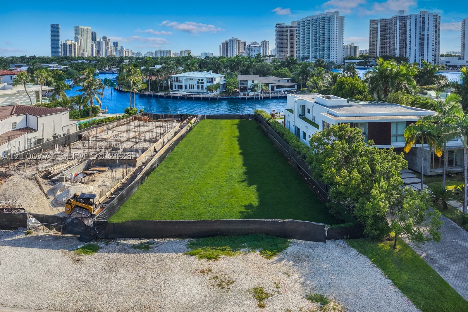 476 N Parkway Pkwy Golden Beach, FL 33160