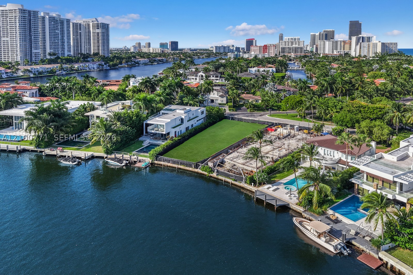 476 N Parkway Pkwy Golden Beach, FL 33160