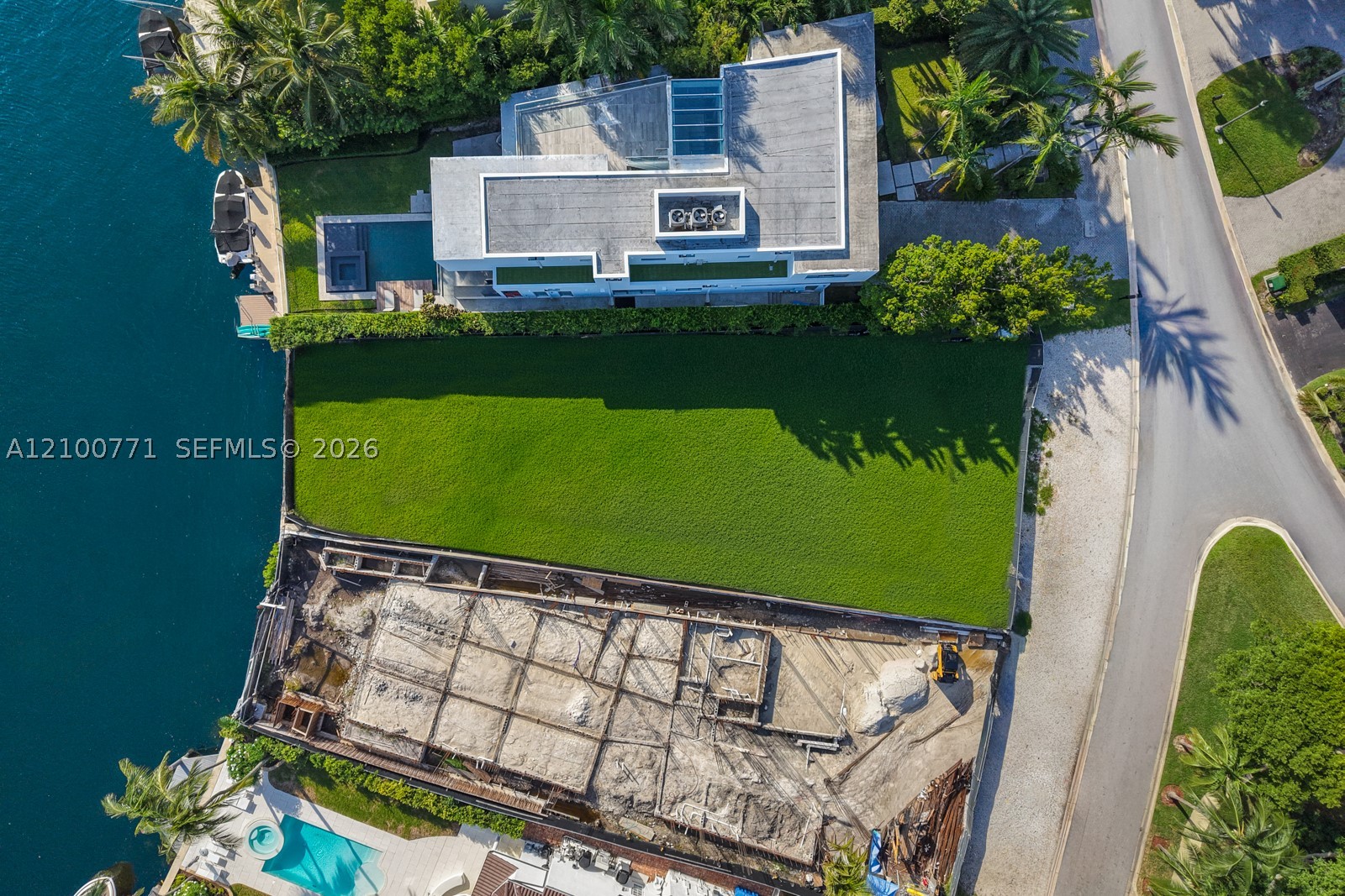 476 N Parkway Pkwy Golden Beach, FL 33160